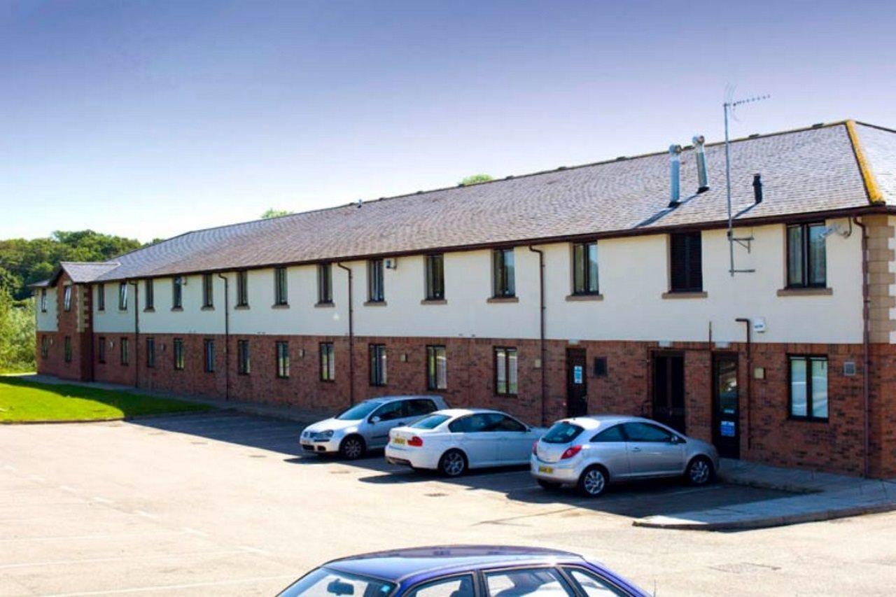 Premier Inn Premier Inn Silverstone Syresham Exterior photo